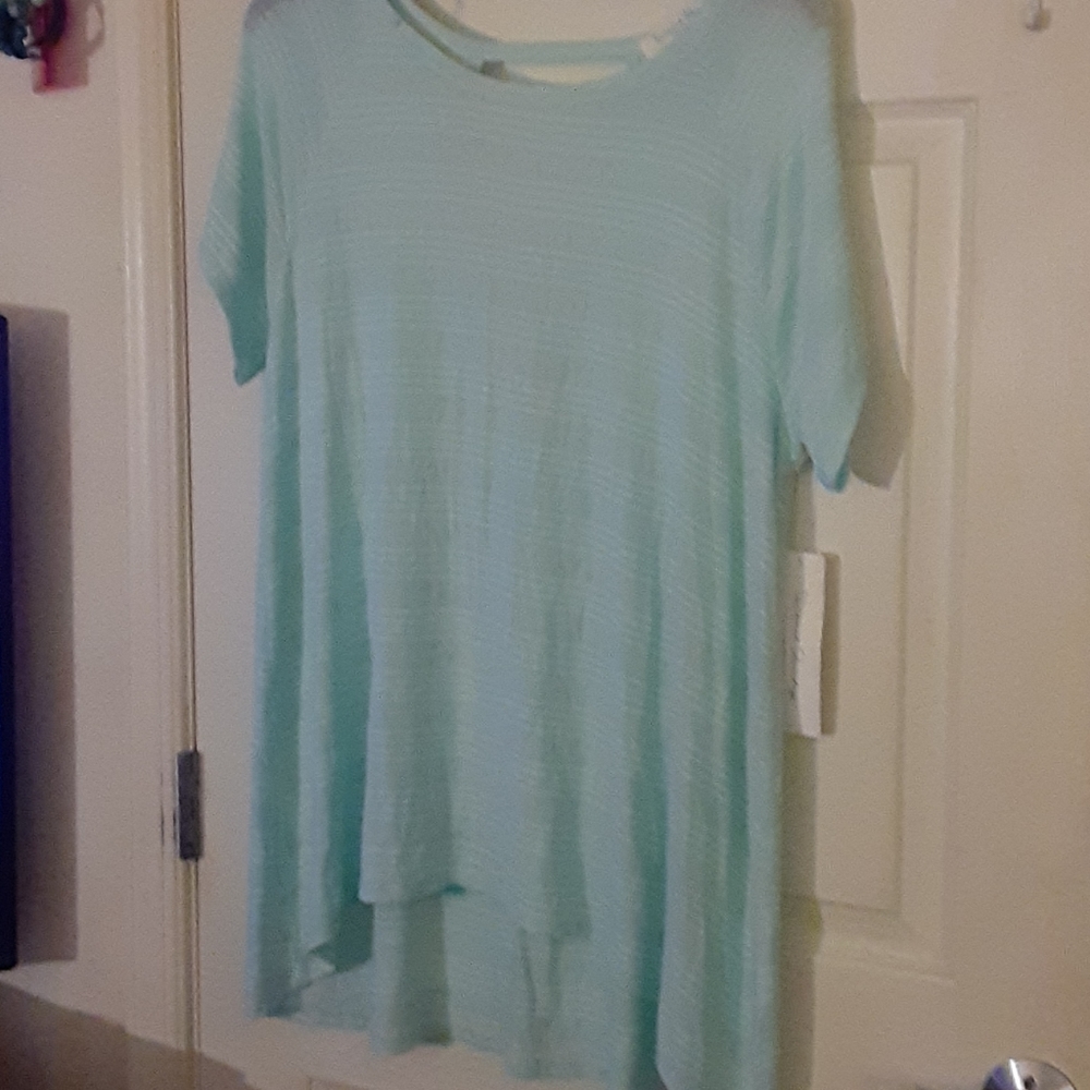 Woman tee